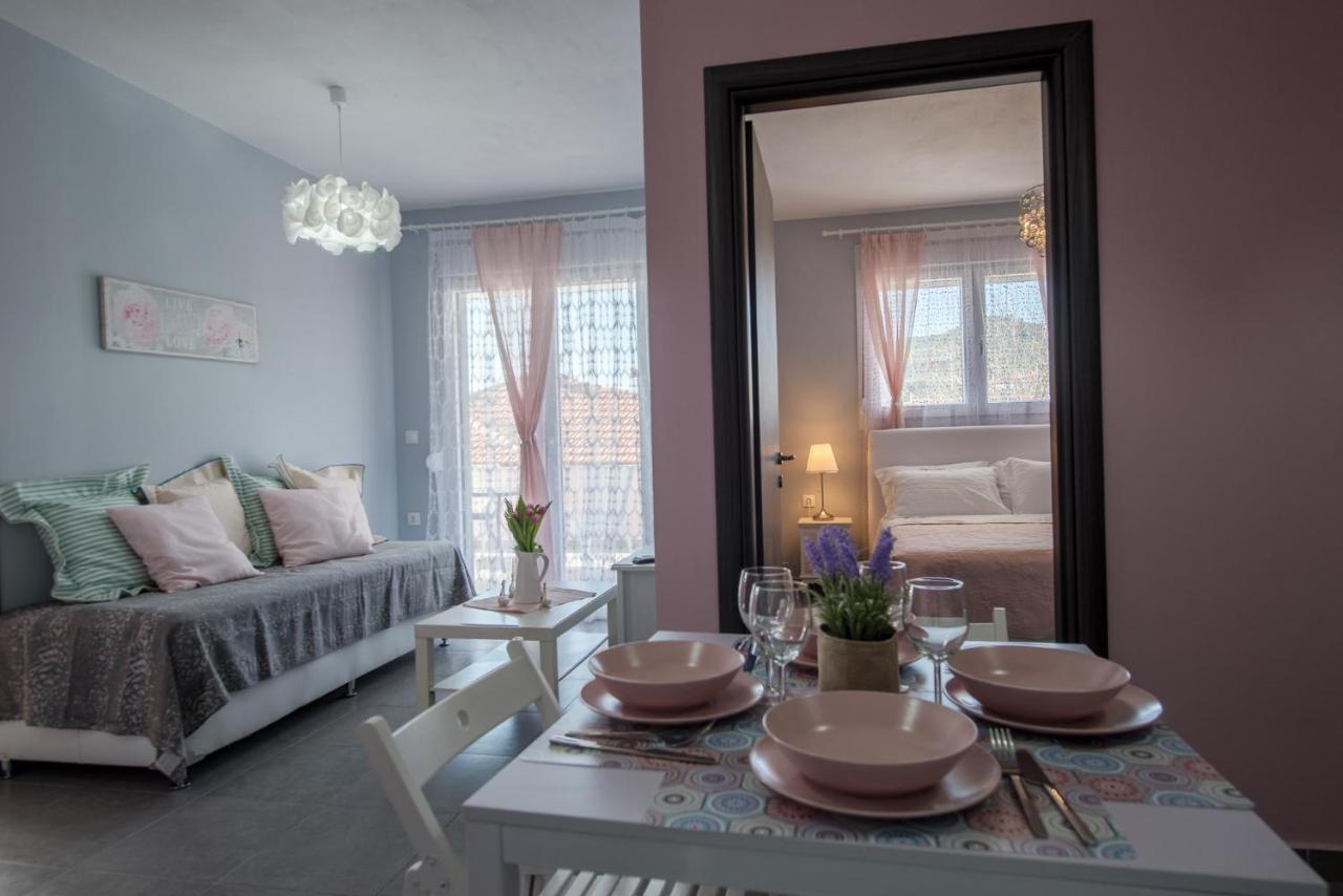 Kes Apartments Áyios Nikólaos Ngoại thất bức ảnh